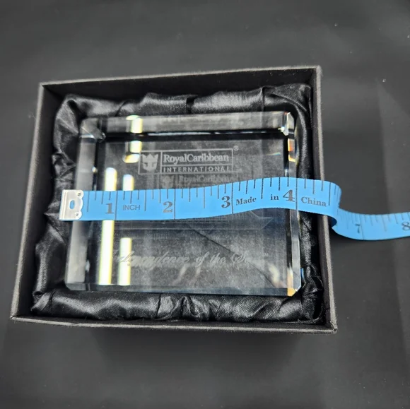 Royal Caribbean Independence of the Seas 3D Etched Crystal Block Paper Weight